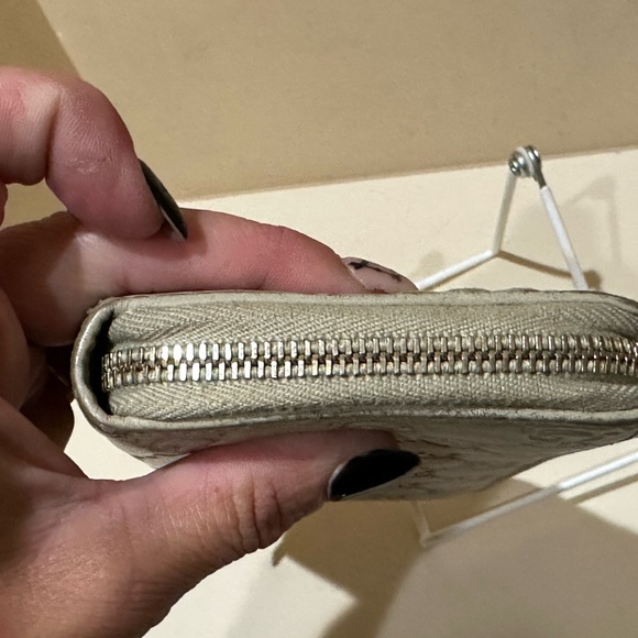 Gucci Guccissima Long Leather Mayfair Bow Wallet - Picture 5 of 11